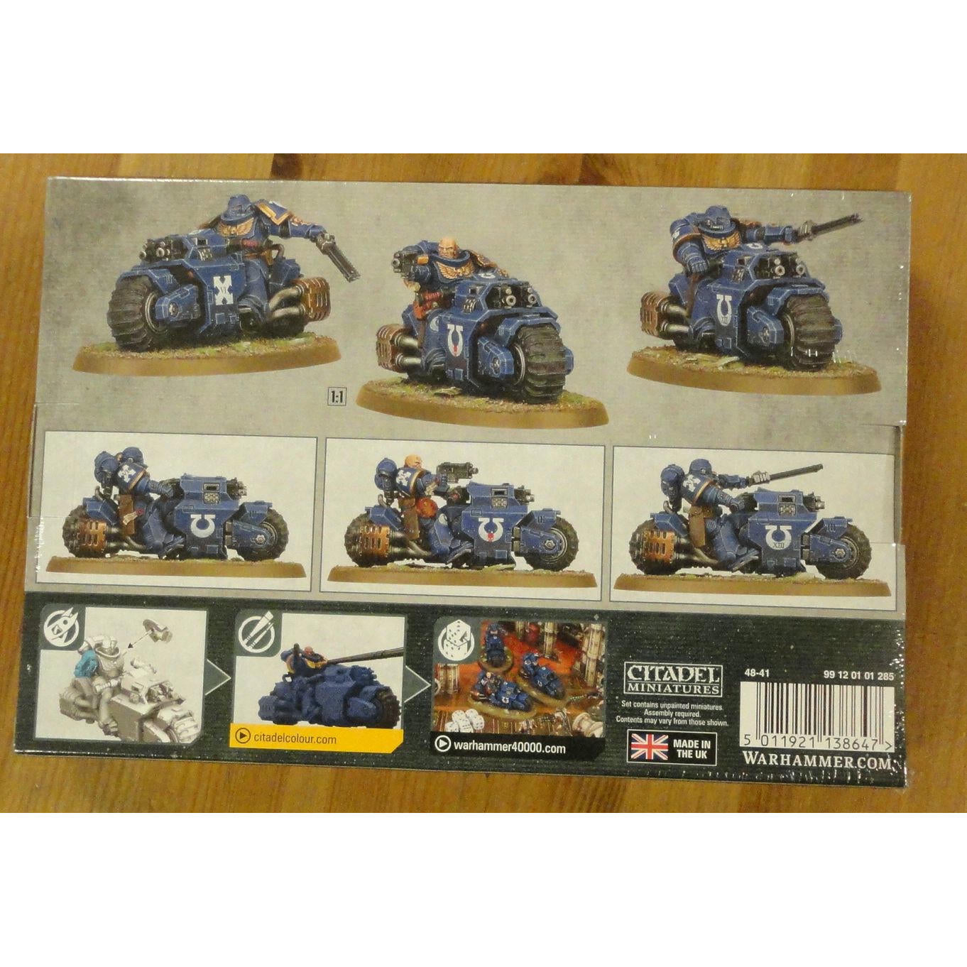 Image of Warhammer 40,000 40K Space Marines Outriders Bikes GAW48-41
