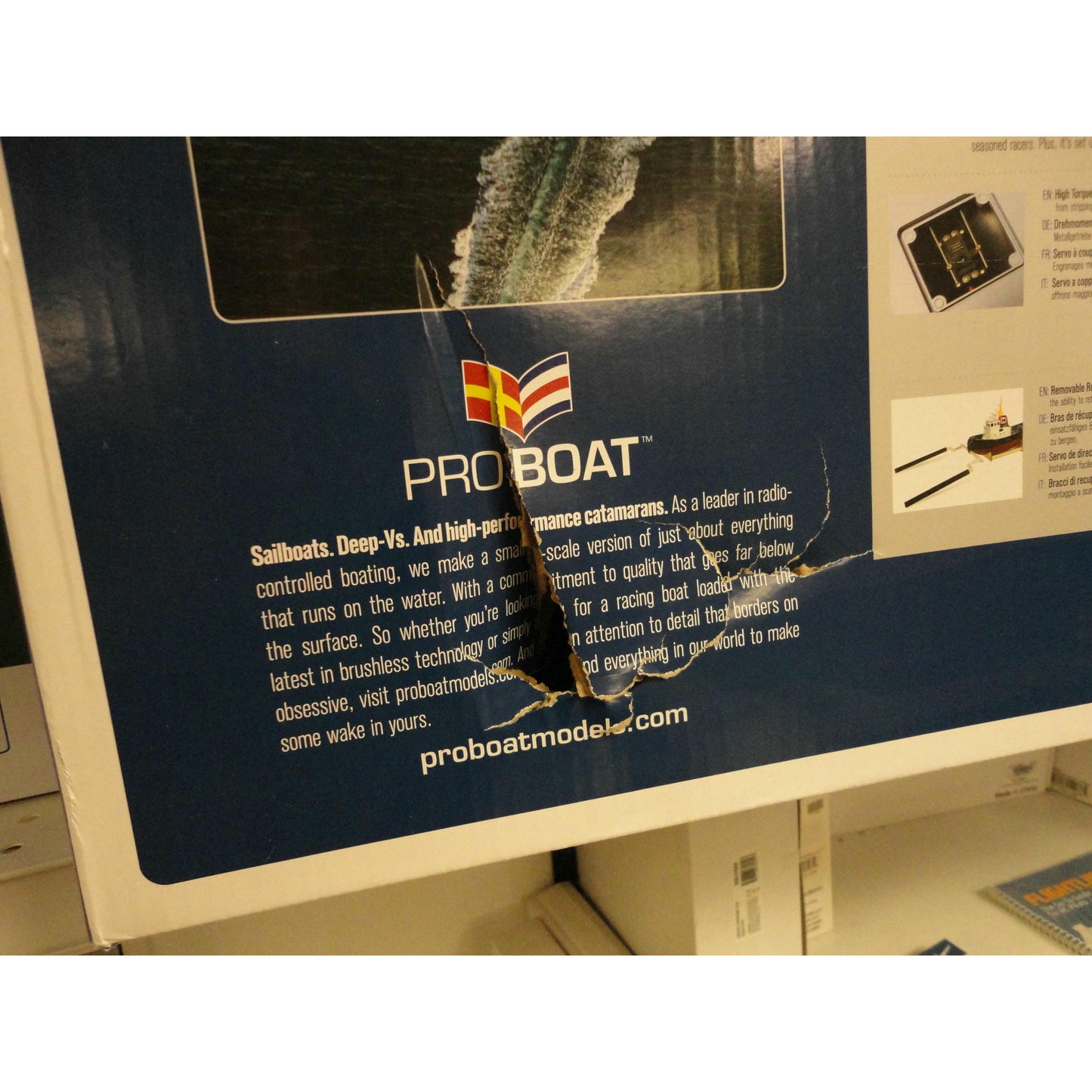 Image of Pro Boats Horizon Harbor 30 Radio Controlled Tug Boat PRB08036 (box damage)