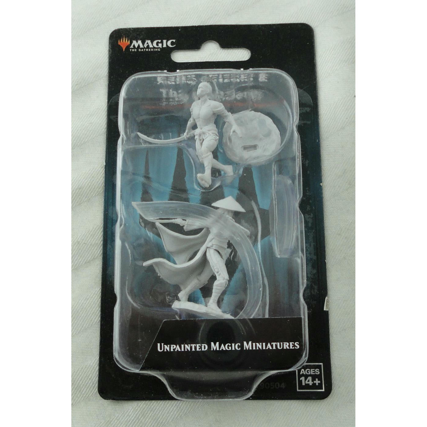 Image of Magic The Gathering Fantasy Miniatures: Kaito Shizuki & The Wanderer WZK90504