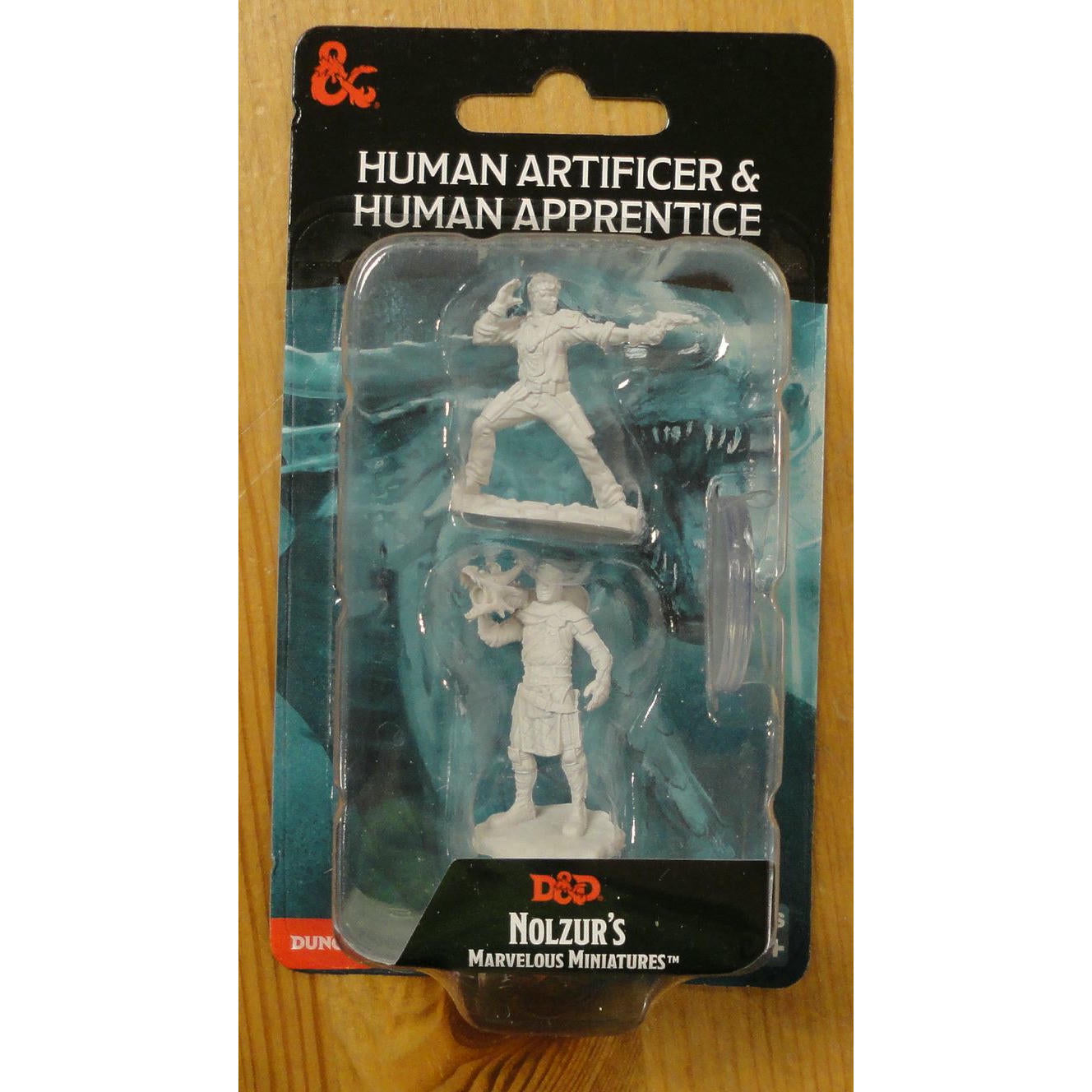 Image of Dungeons & Dragon D&D Nolzur's Miniatures Human Artificer & Apprentice WZK90583