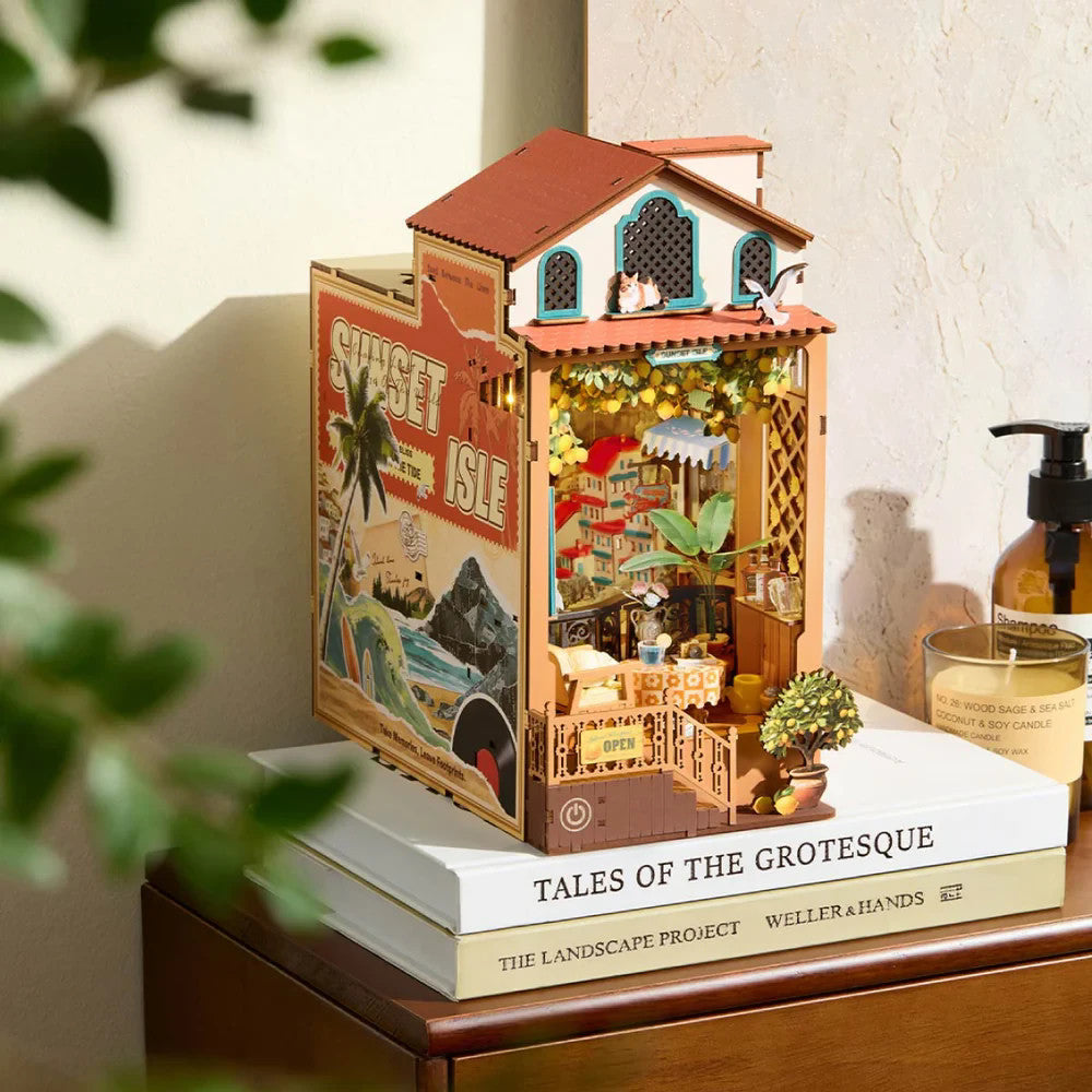 Sunset Isle DIY Book Nook