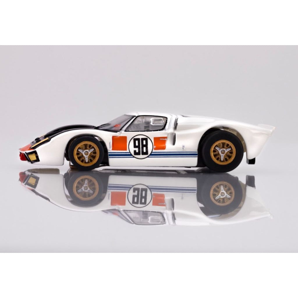 Image of Ford GT40 MkIIB #98 Daytona
