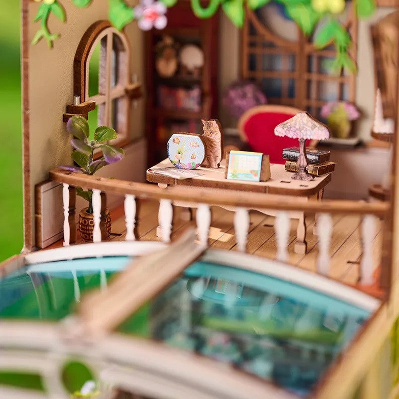 Image of Happy Moments Book Nook
