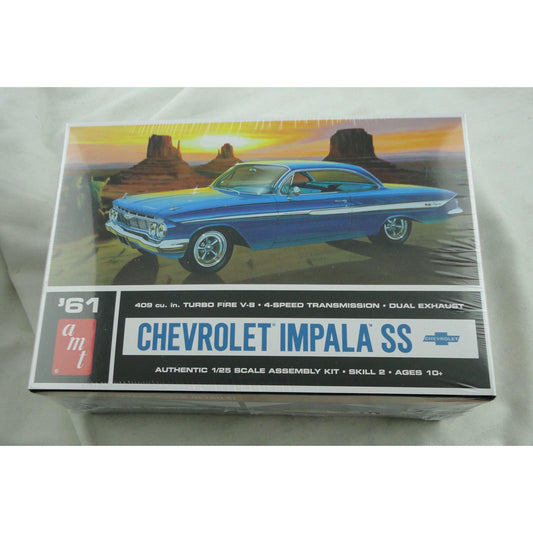 Image of AMT 1/25 1961 Chevrolet Impala SS Plastic Model Kit AMT1013 '61