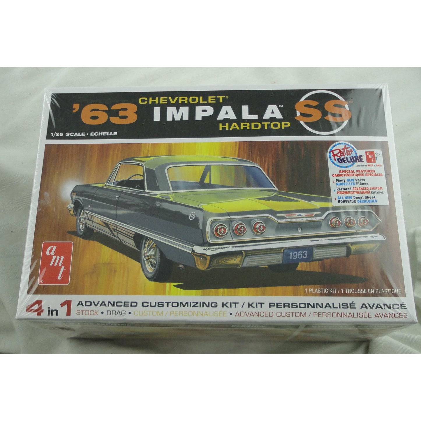 Image of AMT 1/25 1963 Chevrolet Impala SS Hardtop Plastic Model Kit AMT1149M '63