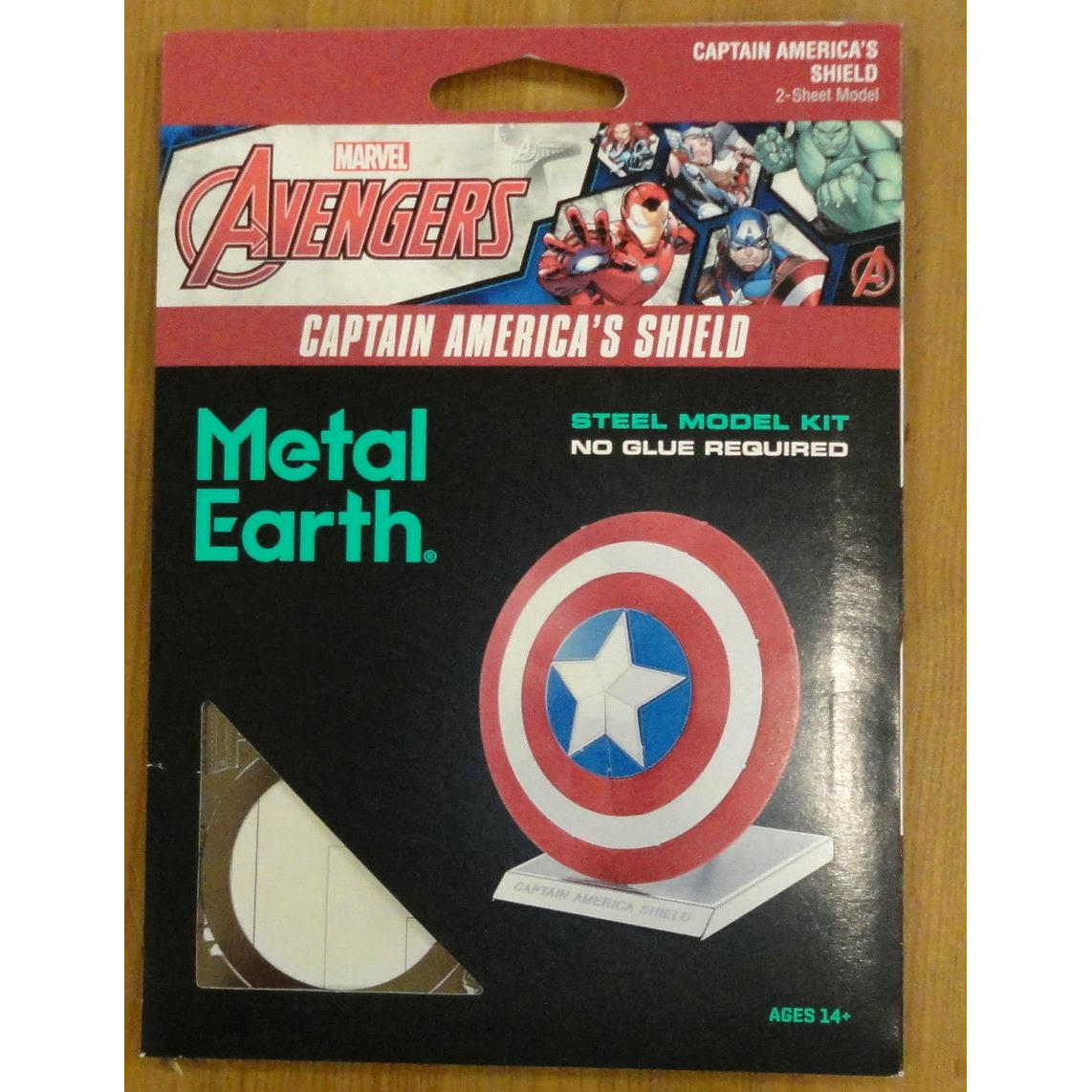 Image of Metal Earth 3D Laser Cut Steel Model Kit Captain America's Shield MMS321