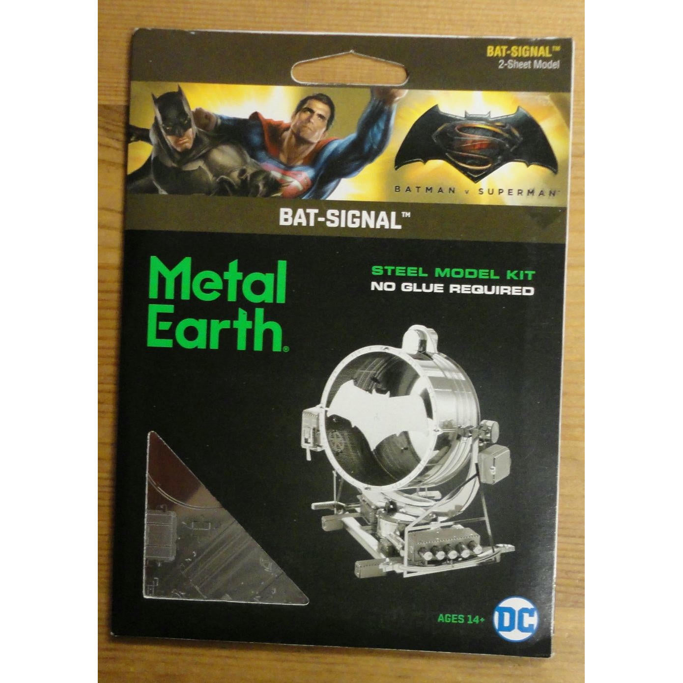 Image of Metal Earth 3D Laser Cut Steel Model Kit: DC Bat-Signal Batman vs Superman
