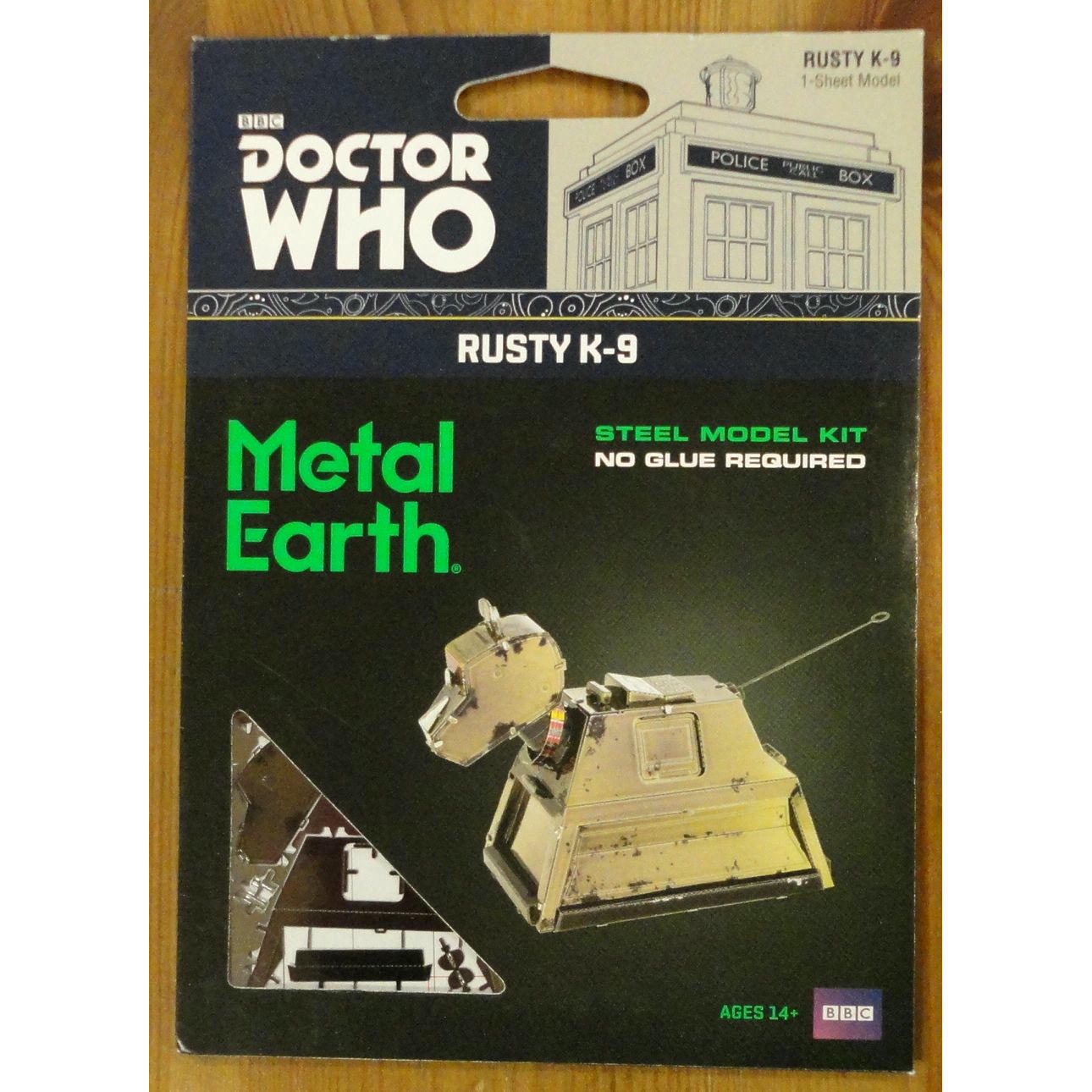 Image of Metal Earth 3D Laser Cut Steel Model Kit Doctor Who Rusty K-9 Color FASMMS403A