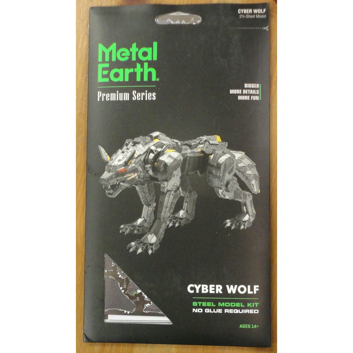 Image of Metal Earth Cyber Wolf 3D Laser Cut Steel Model Kit FASPS2020