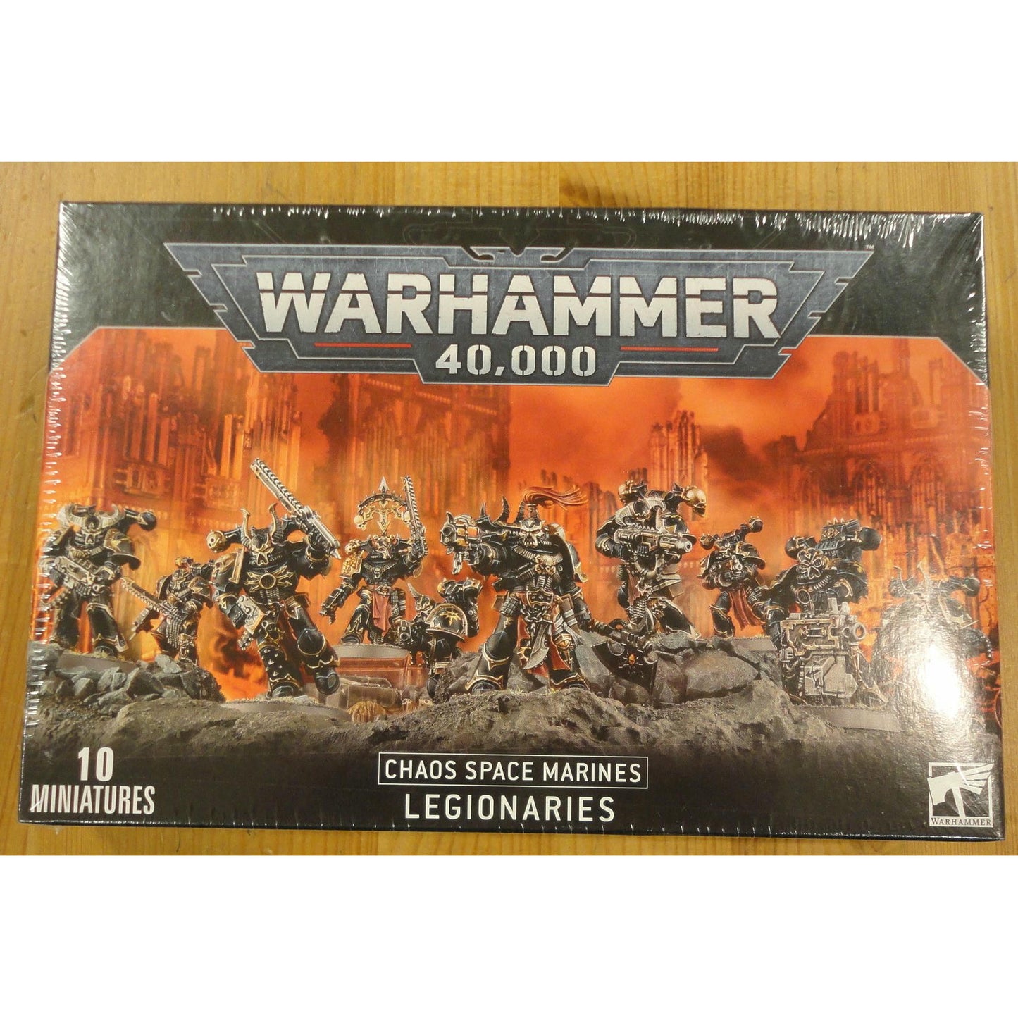 Image of Warhammer 40K: Chaos Space Marines Legionaries Unpainted Miniatures GAW43-06