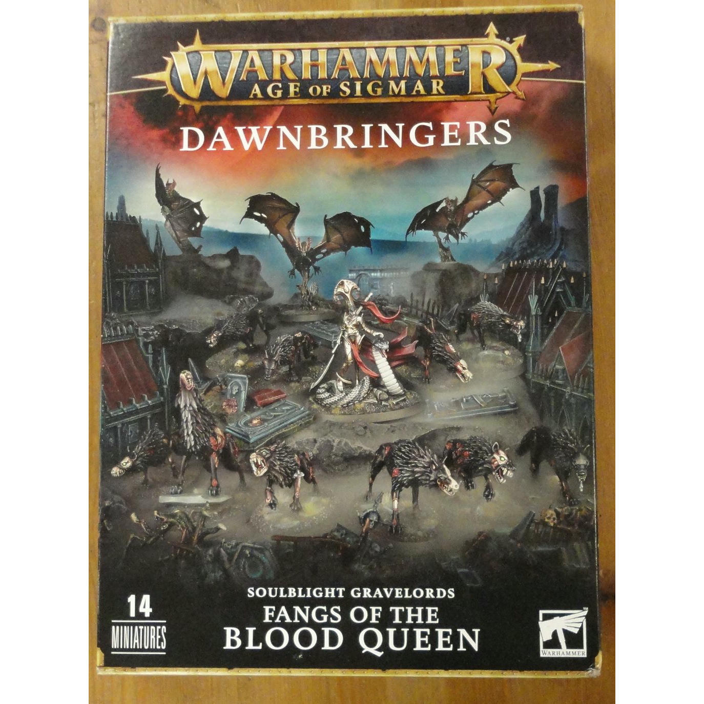 Image of Warhammer Age of Sigmar Soulblight Gravelords Fangs of the Blood Queen GAW91-43