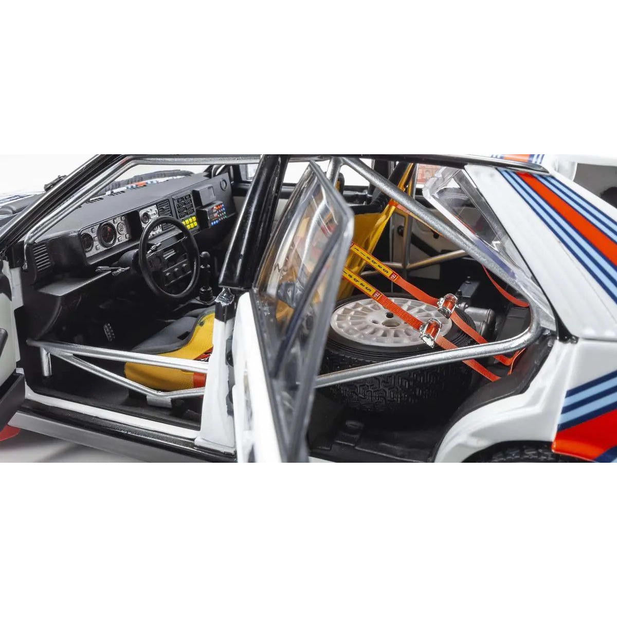 Image of 1/18 Lancia Delta HF 4WD 1000 Lakes Team Lancia 1987 #4