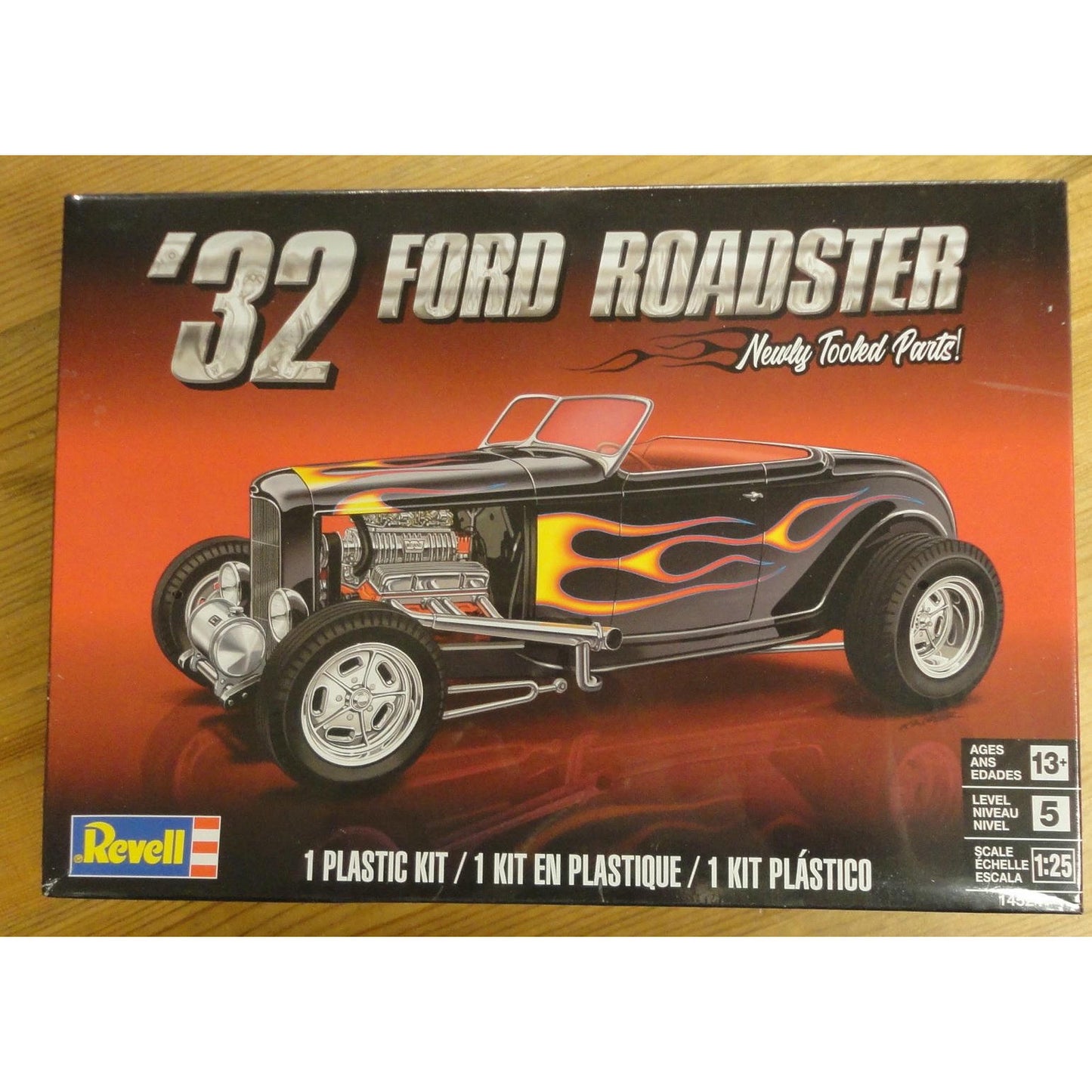 Image of '32 Ford Roadster 1:25 Plastic Model Kit by Revell RMX854524 Level 5