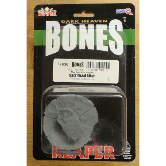 Image of Dark Heaven Bones Sacrificial Altar Unpainted Miniature Reaper RPR77630
