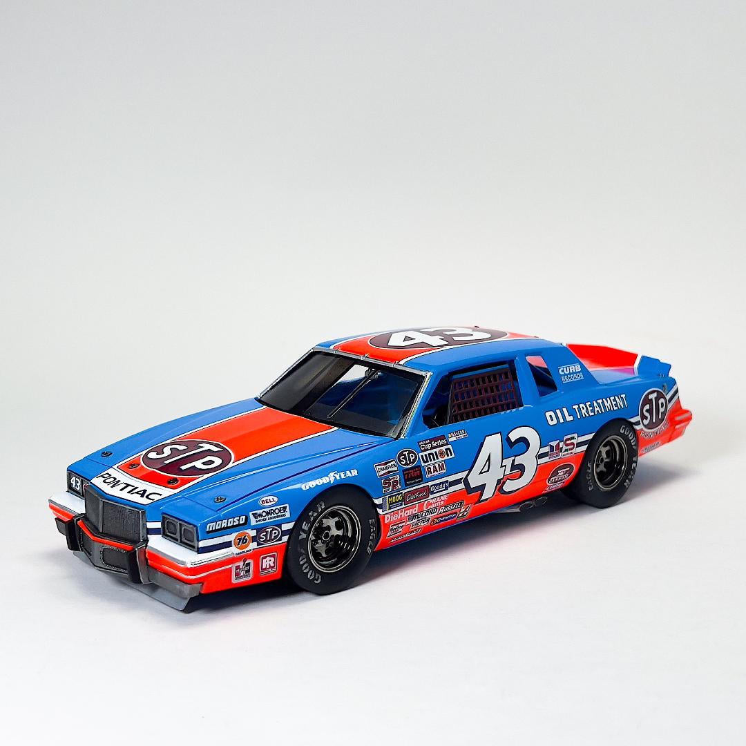 Image of 1/24 Richard Petty 1984 Pontiac Grand Prix 200th Race