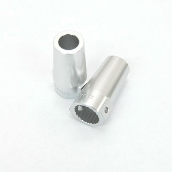 Image of Axial Racing Wraith Silver CNC Aluminum Rear Lock-Outs STRSTA80071S