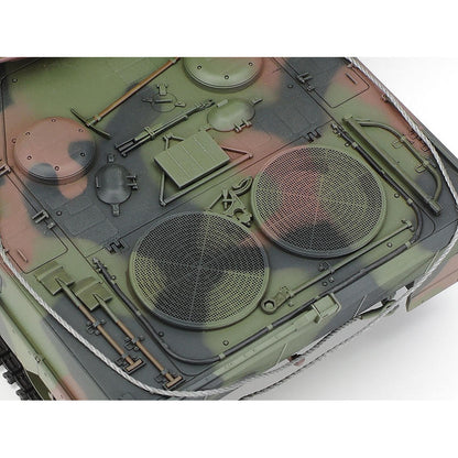 Image of 1/35 Leopard 2 A6 Tank Ukraine Plastic Model