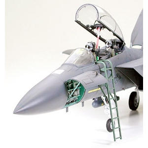 Image of 1/32 F-15E Strike Eagle