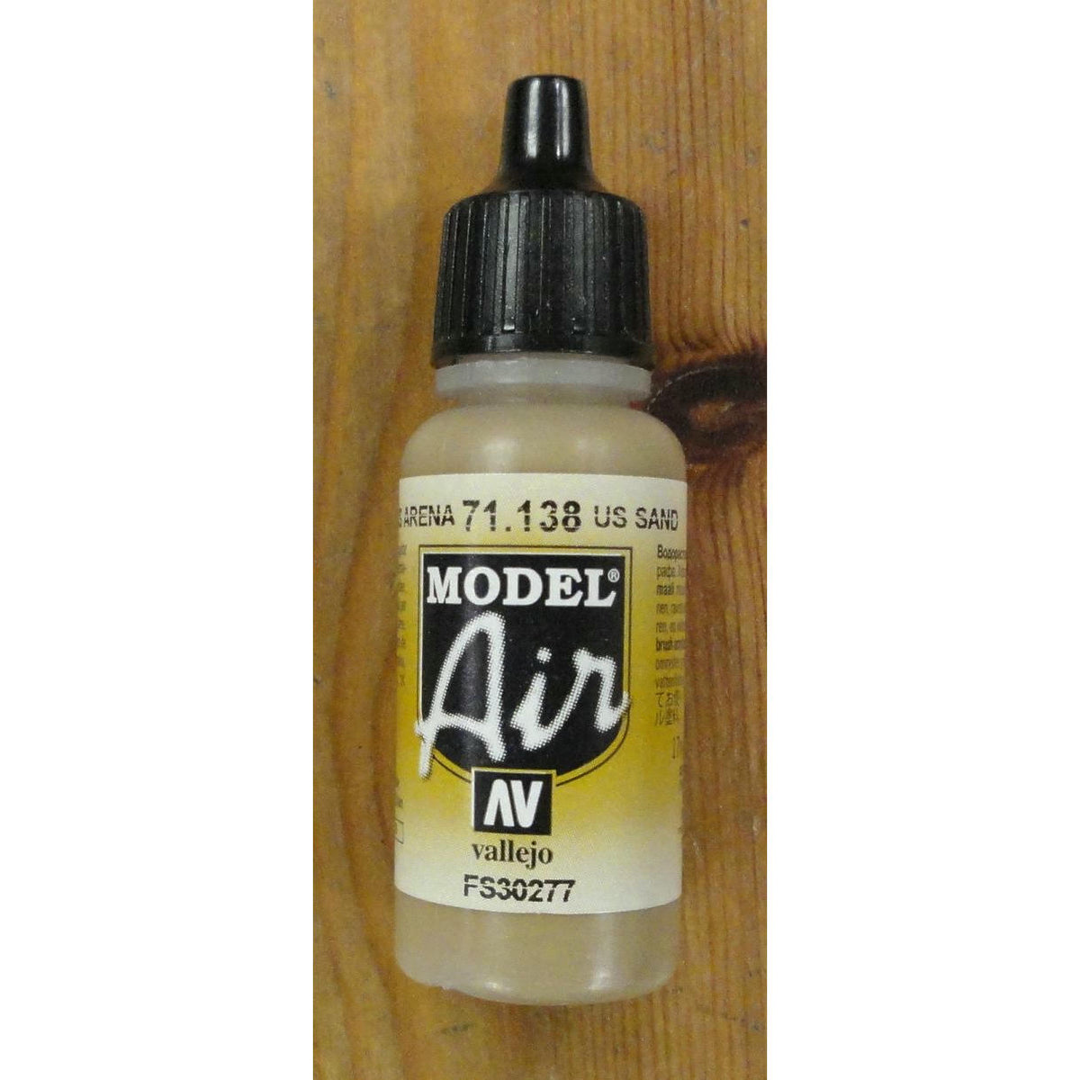 Image of Vallejo US Sand Model Air Acrylic Model/Miniatures Paint 17ml VAL71138