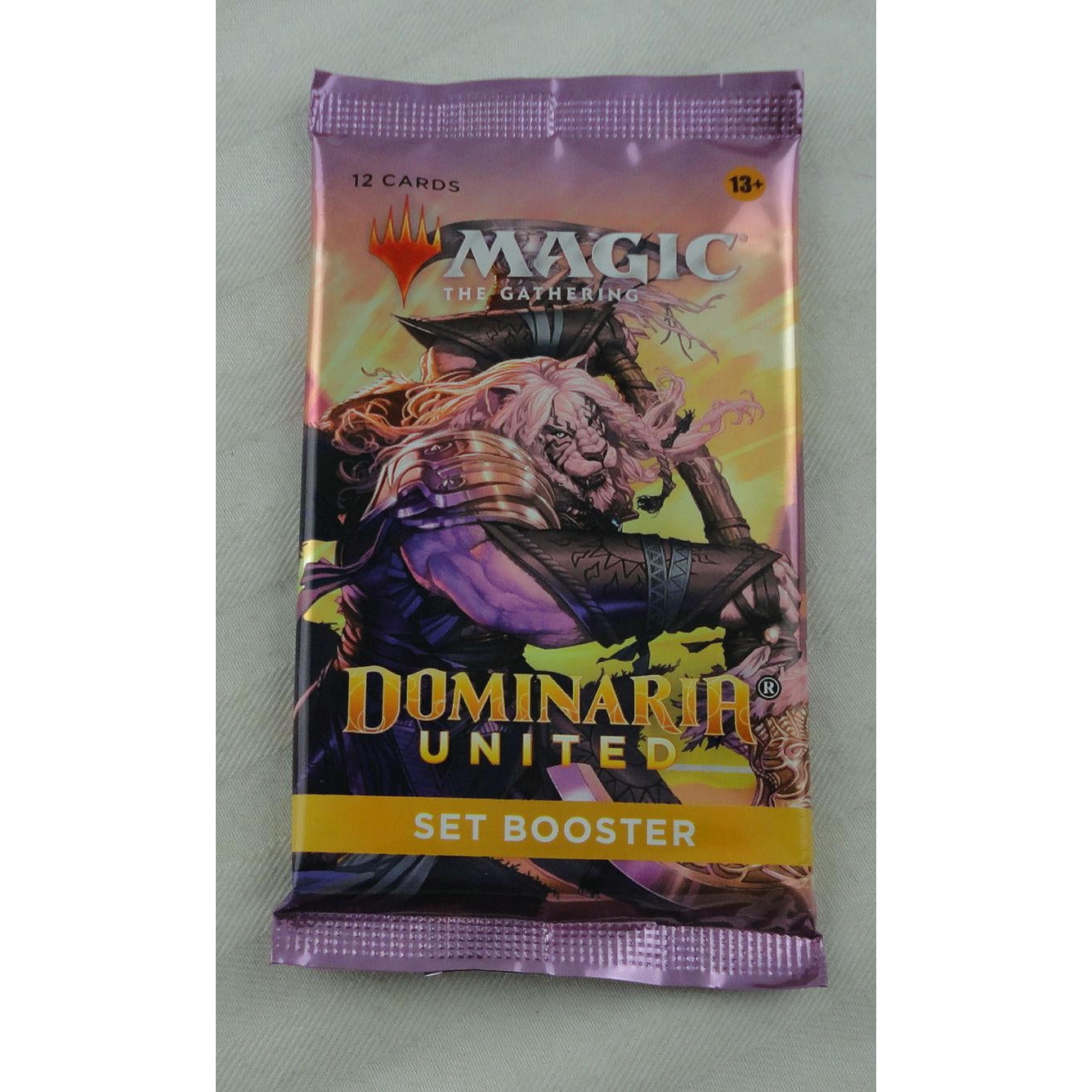 Image of Magic The Gathering Dominaria United 12-Card Set Booster Pack ENG