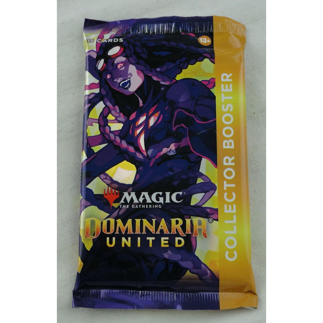 Image of Magic The Gathering Dominaria United Collector's 15-Card Booster Pack