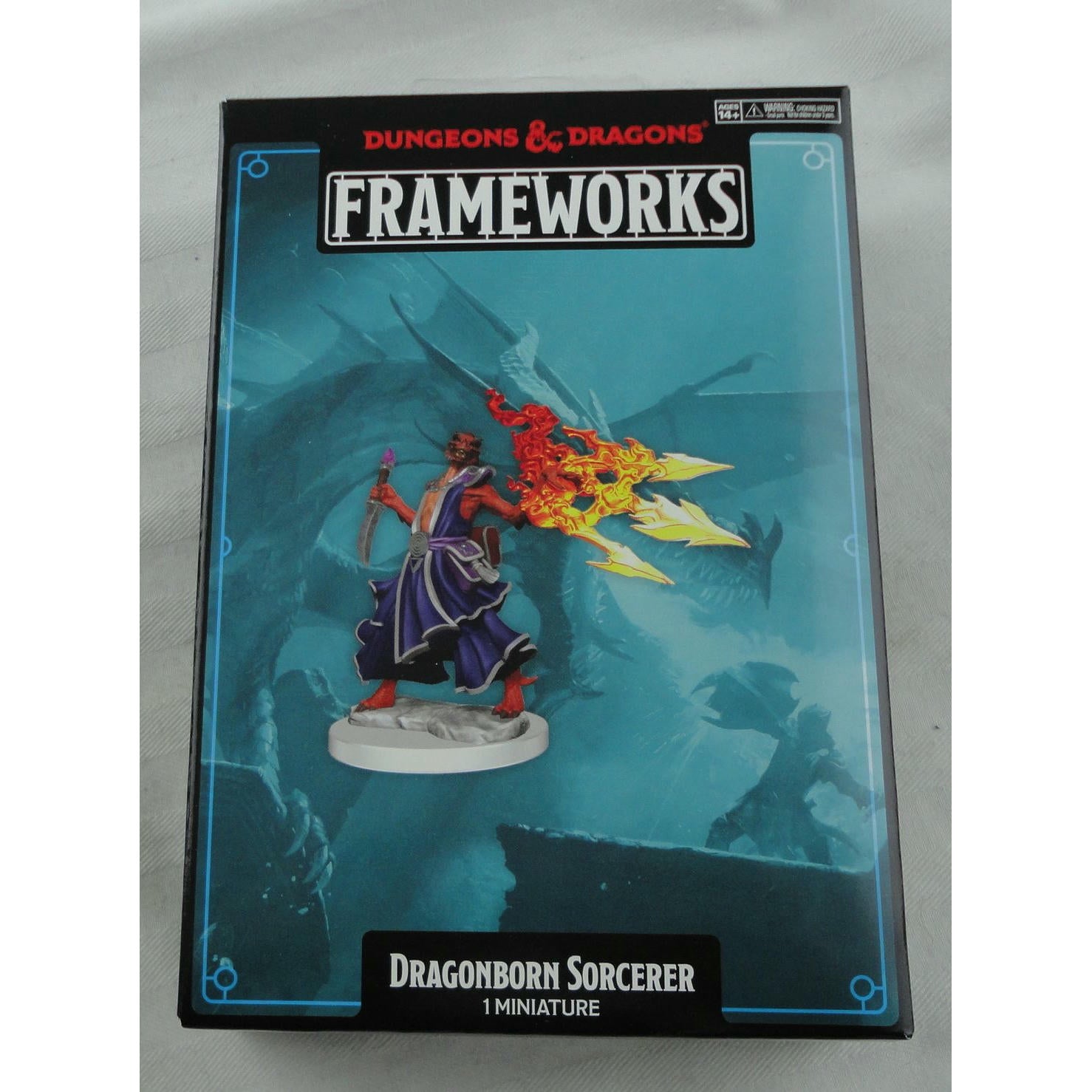 Image of Dungeons & Dragons Frameworks Female Dragonborn Sorcerer Miniature Wizkids 75035
