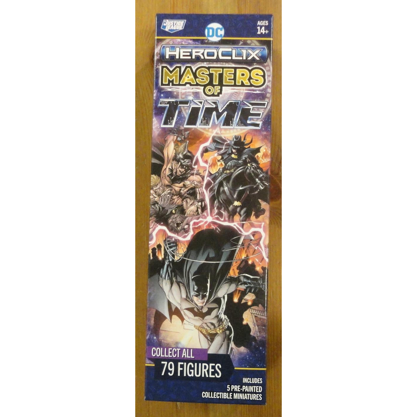 Image of DC HeroClix: Masters of Time Miniatures 5-Figure Standard Booster WZK84051