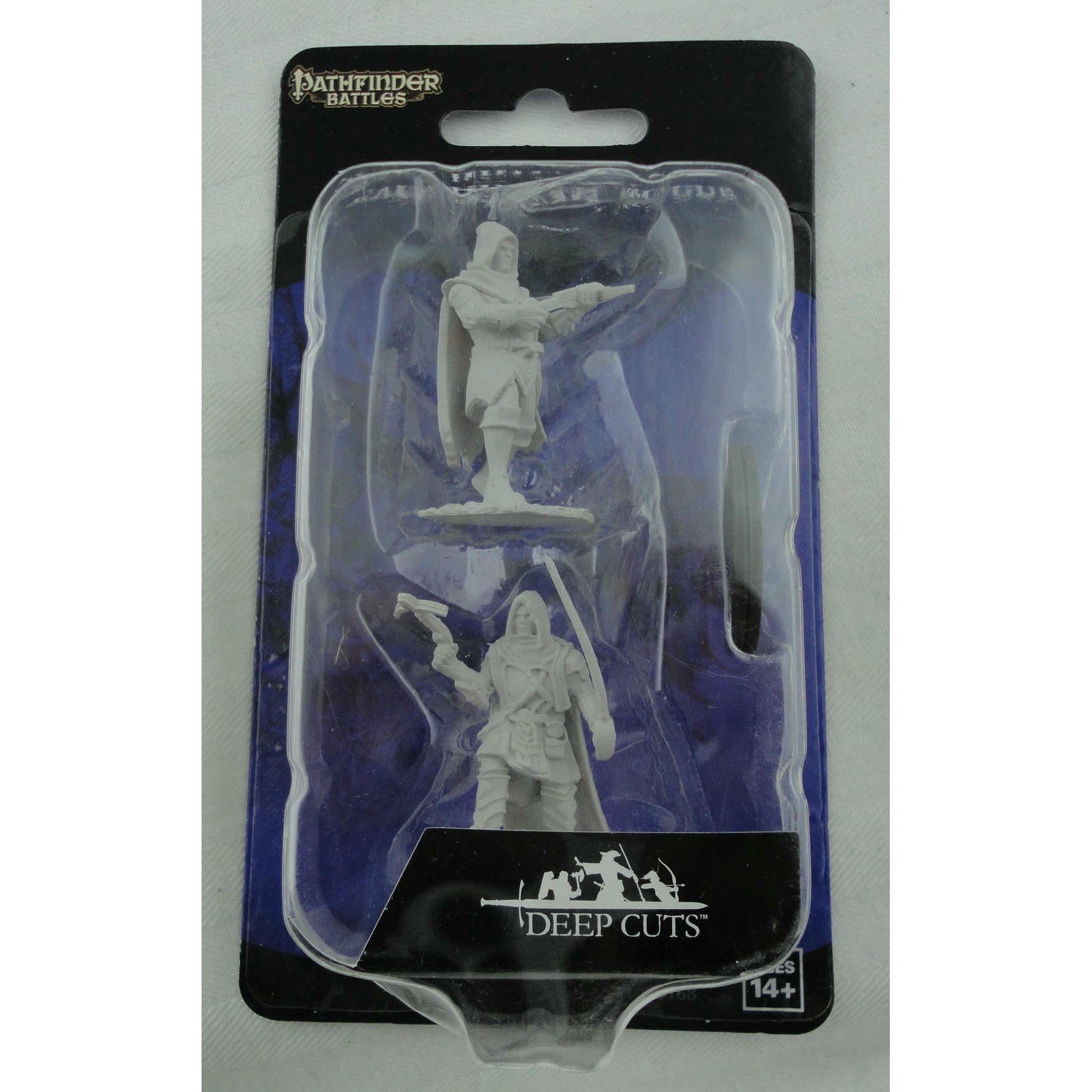 Image of Pathfinder Battles Deep Cuts Fantasy Miniatures: Male Human Rogue WZK90168
