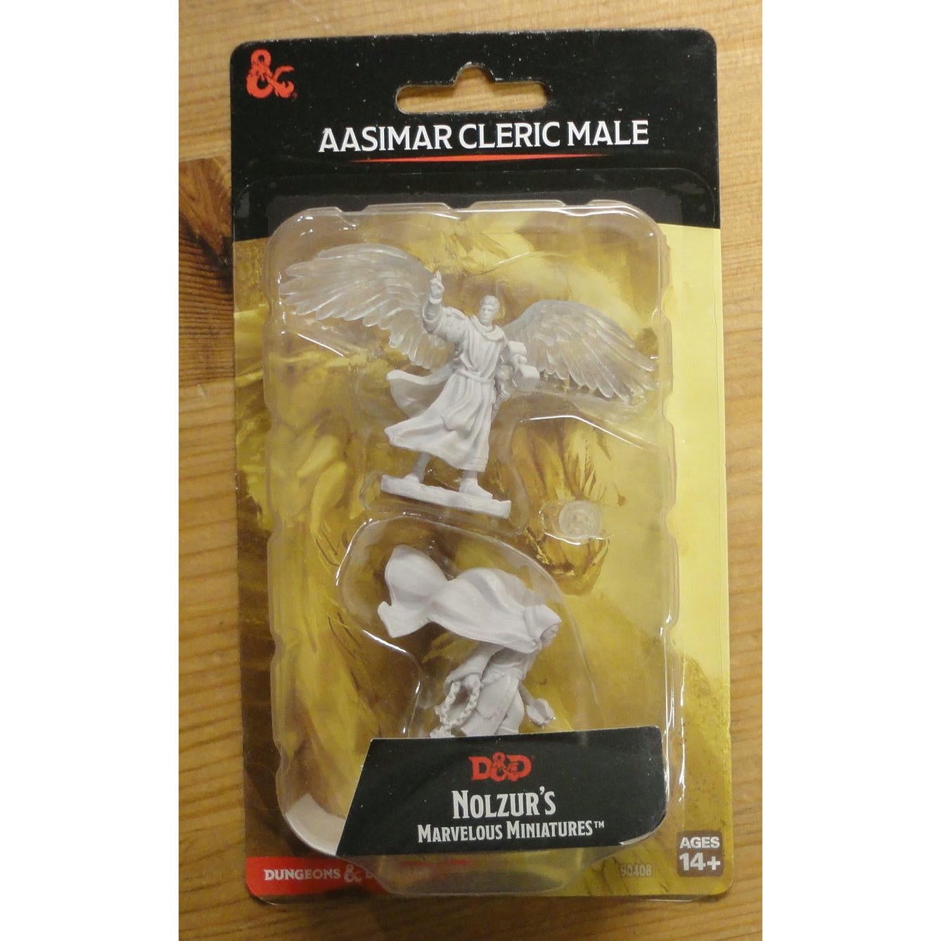 Image of Dungeons & Dragon D&D Nolzur's Miniatures Male Aasimar Cleric (2pcs) WZK90408